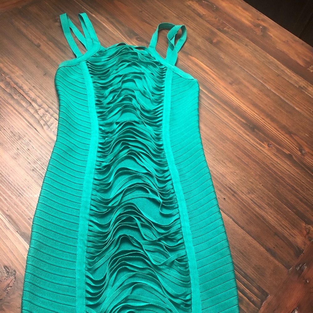 Bebe dress